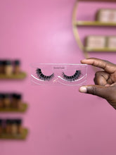 Load image into Gallery viewer, Top Tier Eyelash Strips
